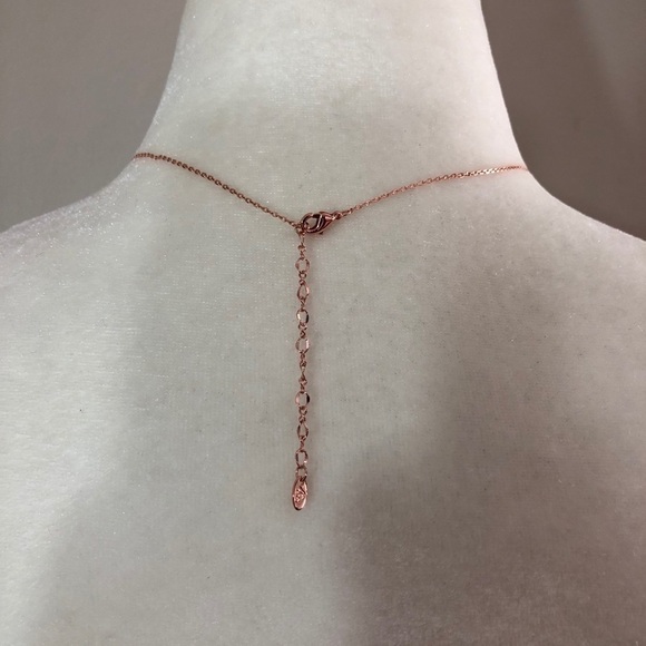 CATE & CHLOE Zara 18k Rose Gold Plated Crystal Pendant Chain Necklace - Picture 8 of 9